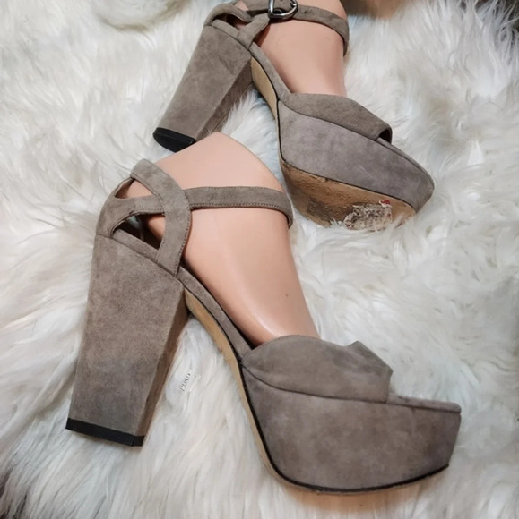 Via Spiga Dove Gray Suede heels 9.5 - Picture 4 of 10